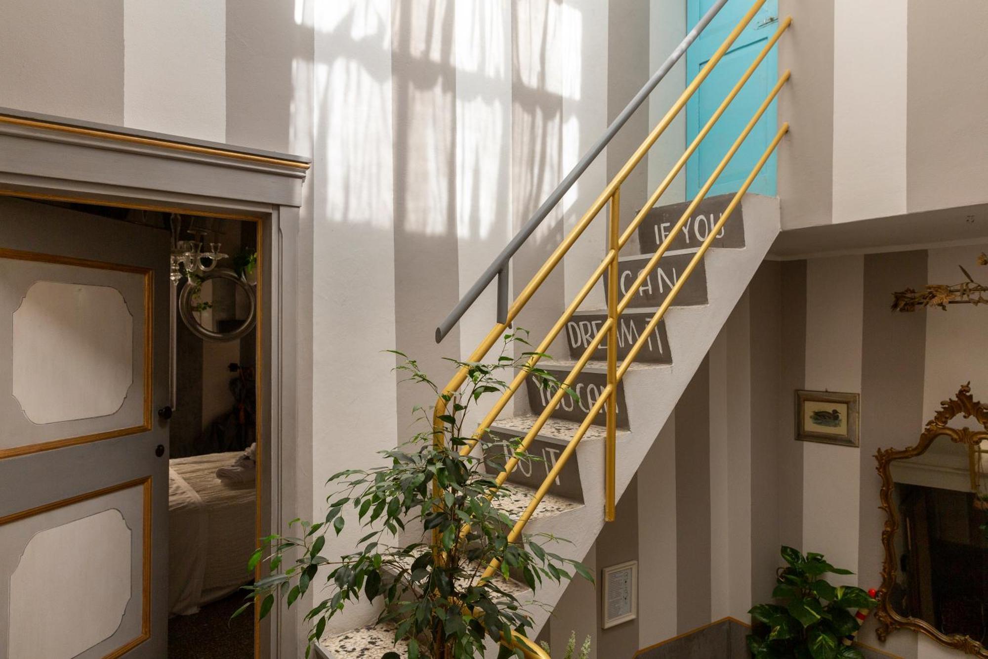 Bibi Boutique Arezzo Living Suite Rosafragola & Verdeconiglio Exterior foto